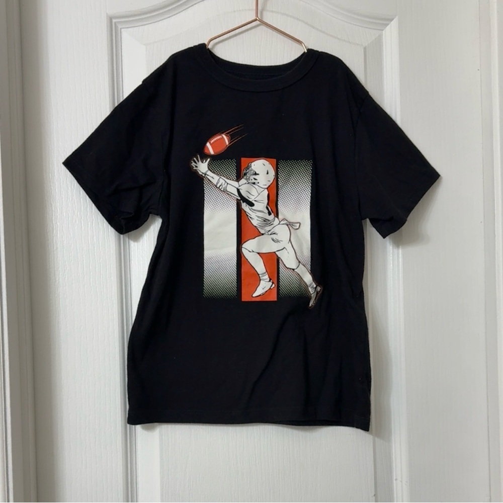 The children's place black short sleeve glow-in-the-dark football player tee S